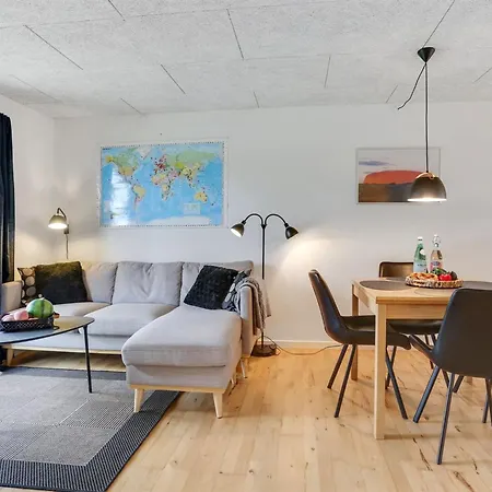 Amaryllis - 100m From The Sea By Interhome Hals