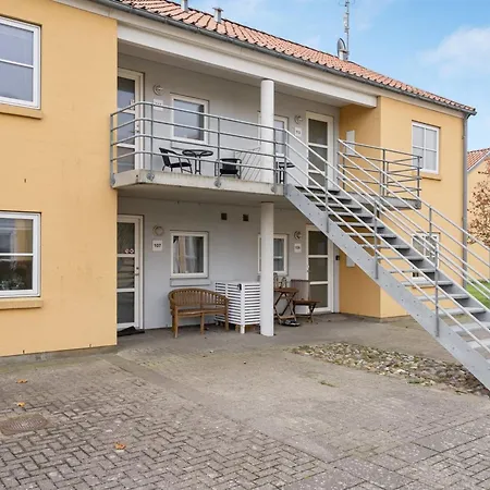 Amaryllis - 100m From The Sea By Interhome * Hals